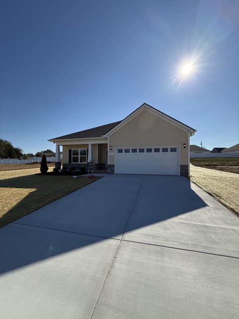 1135 Bluecreek Cir Murfreesboro TN 37129