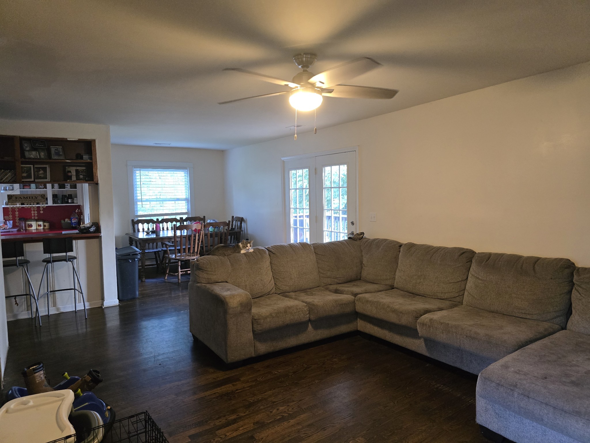 513 Parrish St
