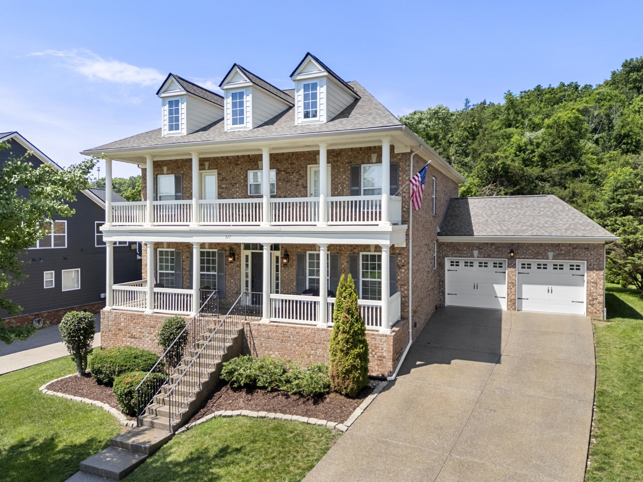 4.0-bed rental at 327 Wandering Cir