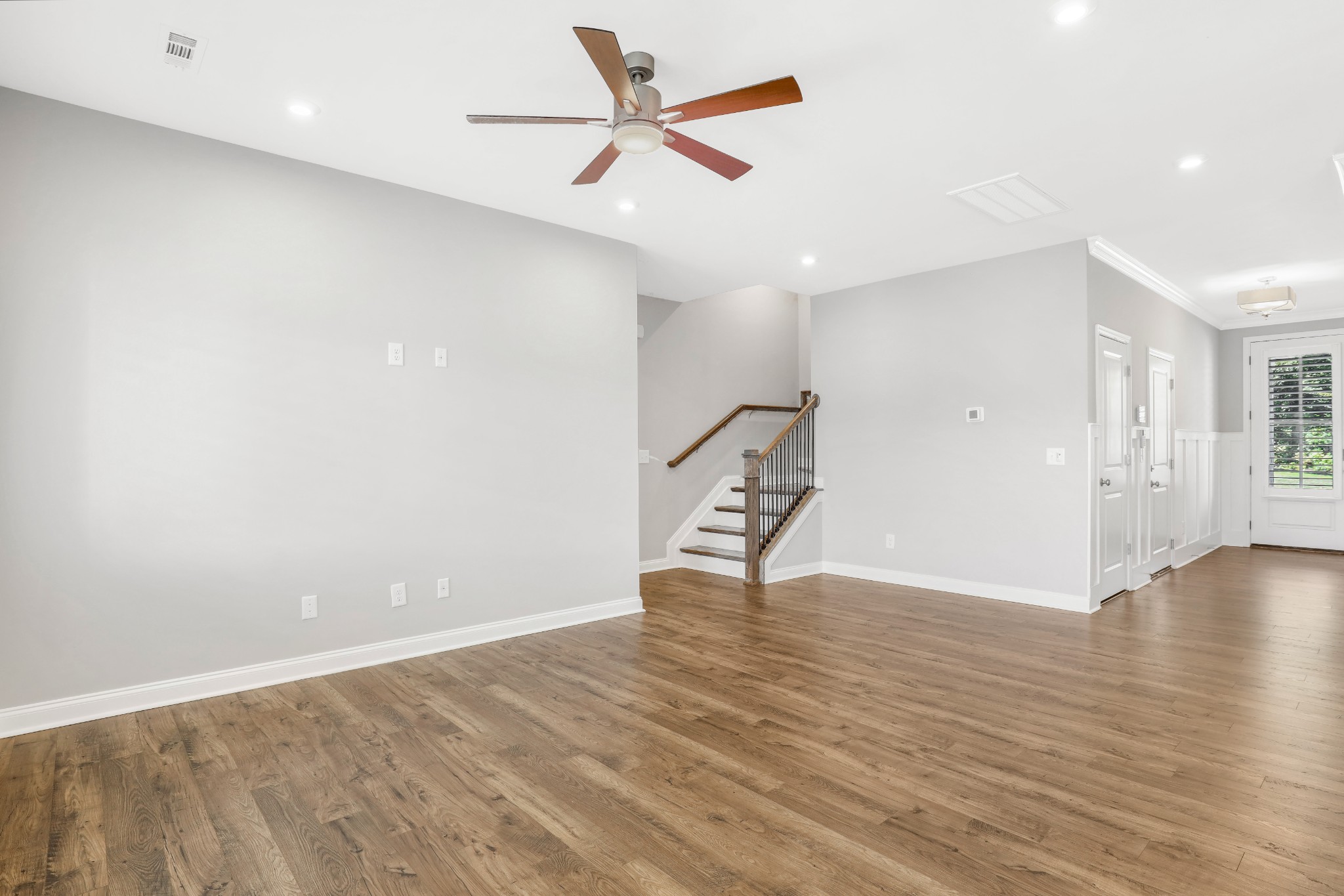 413 Meandering Way