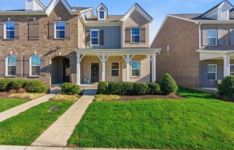 Photo of 227 Tanglewood Ln, Hendersonville, TN 37075 (MLS # 3164207)
