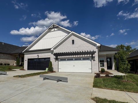 Photo of 2015 Horseshoe Cir, Gallatin, TN 37066 (MLS # 3530720)