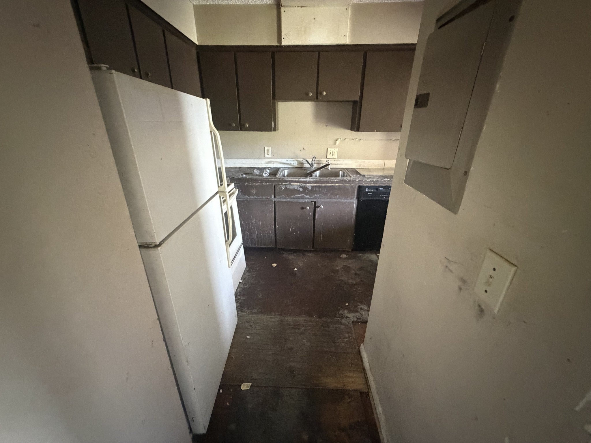 323 Forest Park Rd 6-13