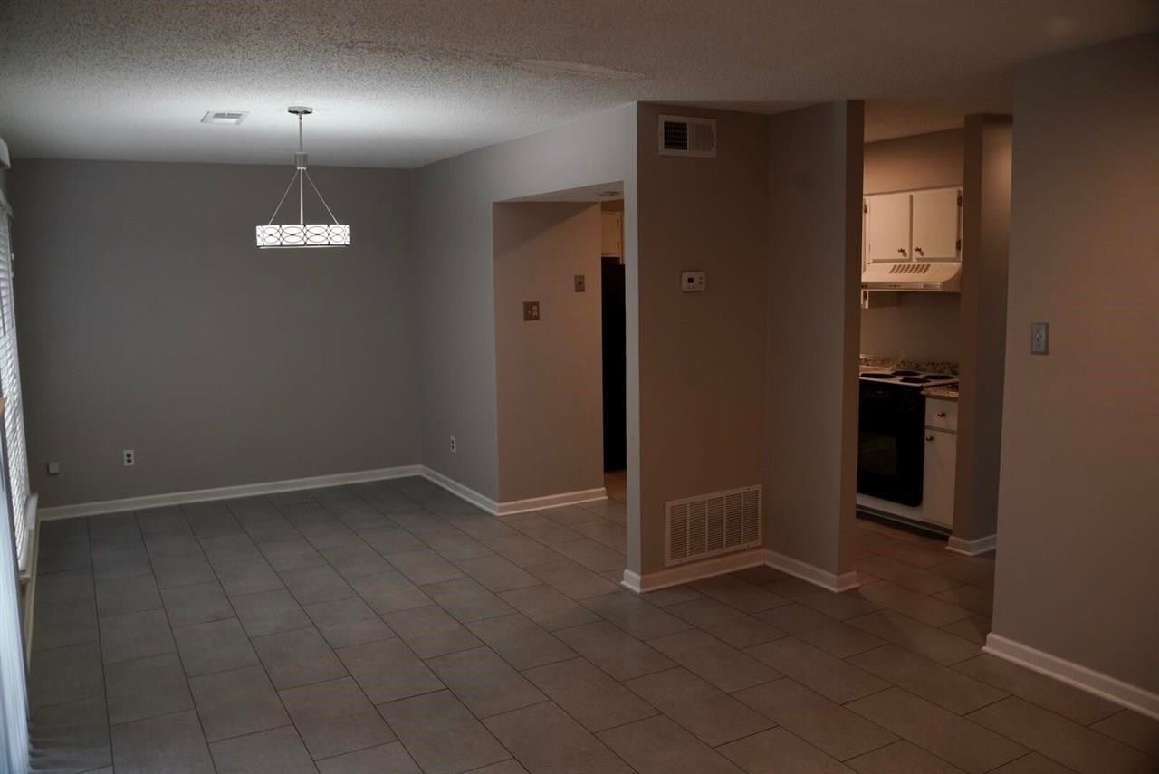 3981 GRAHAMDALE CIR 3981B