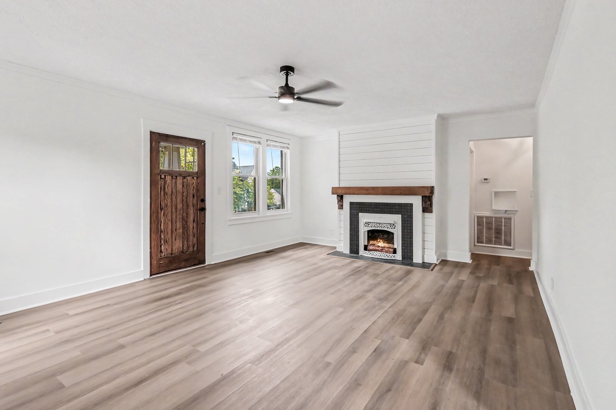 416 W Bend Dr