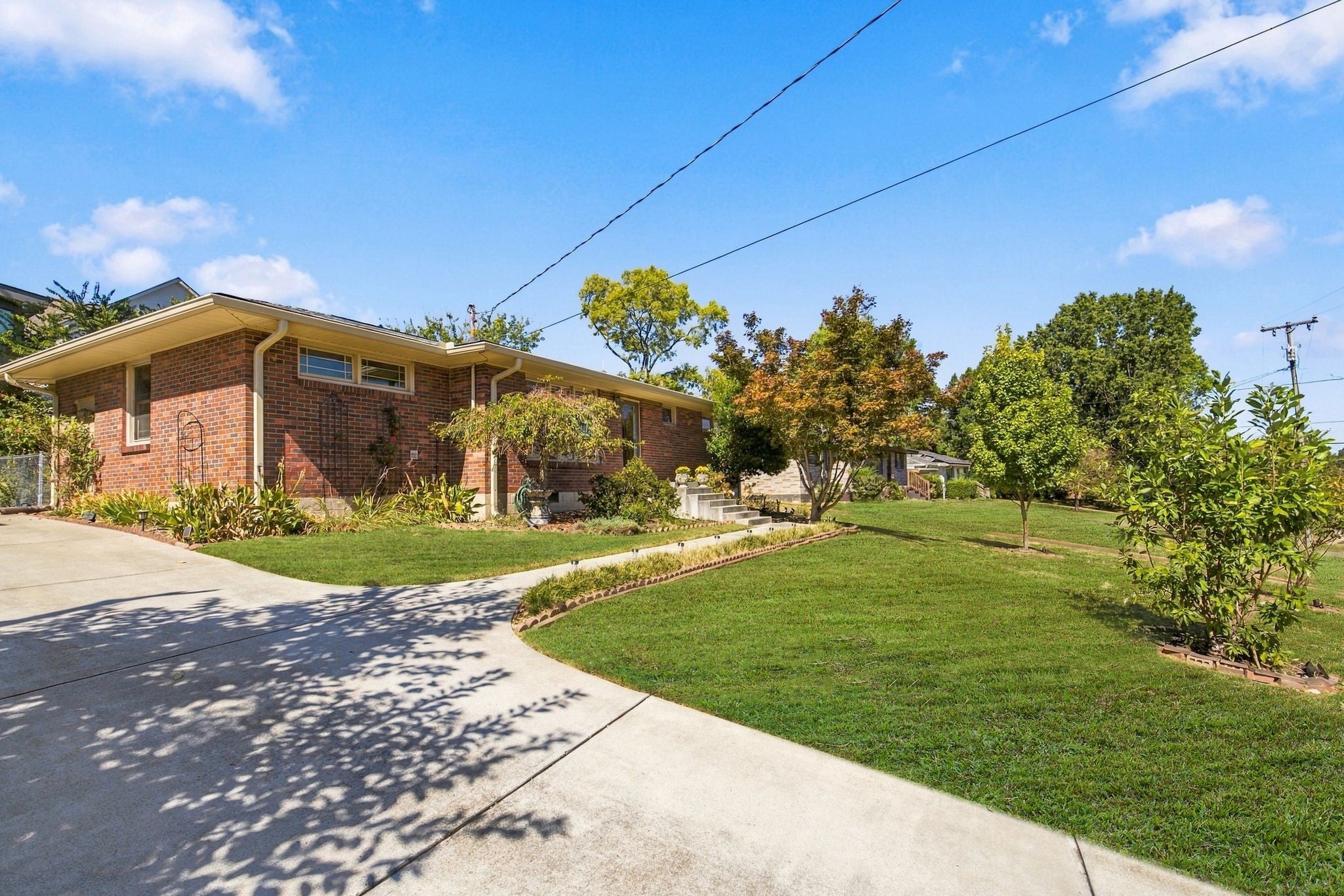 904 Mitchell Rd