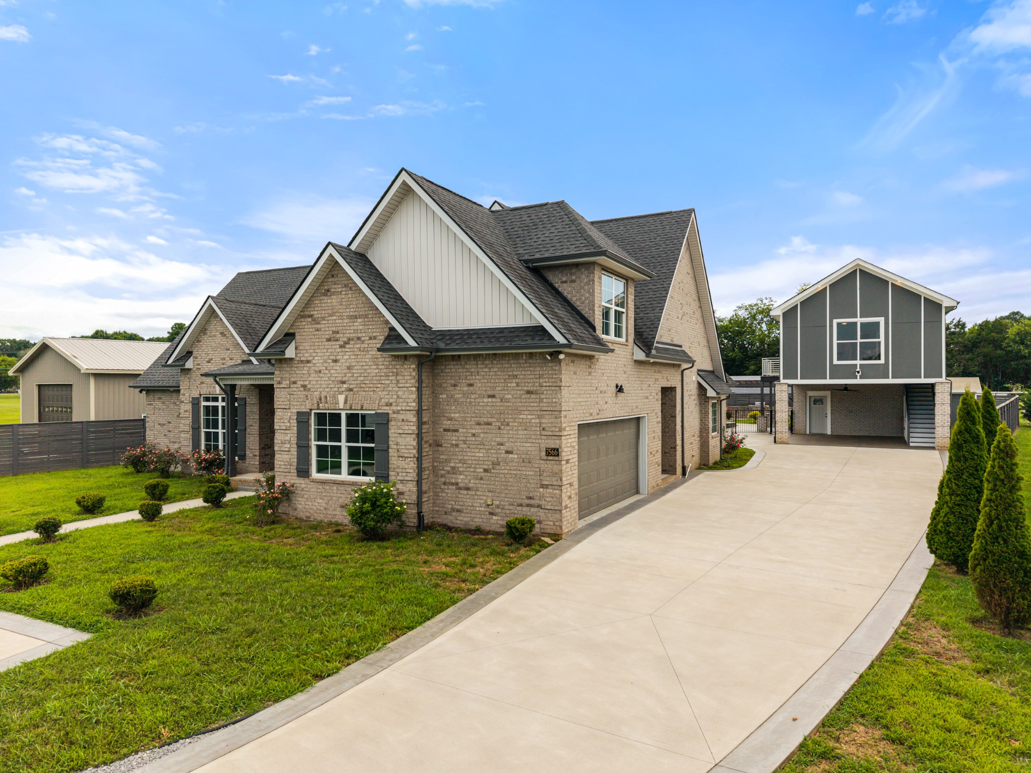 7566 Don Bruce Ct