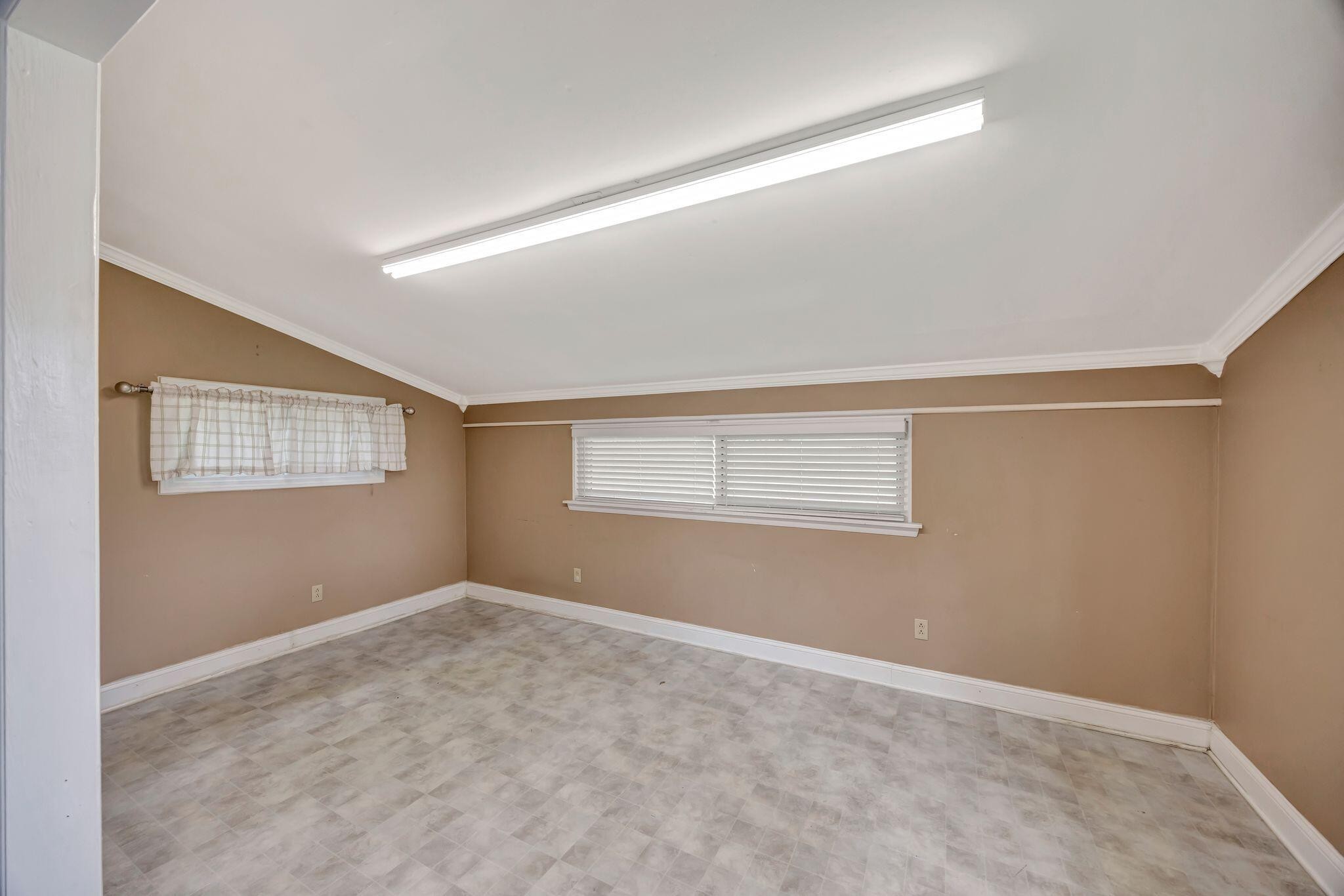 1331 Cloverdale Circle