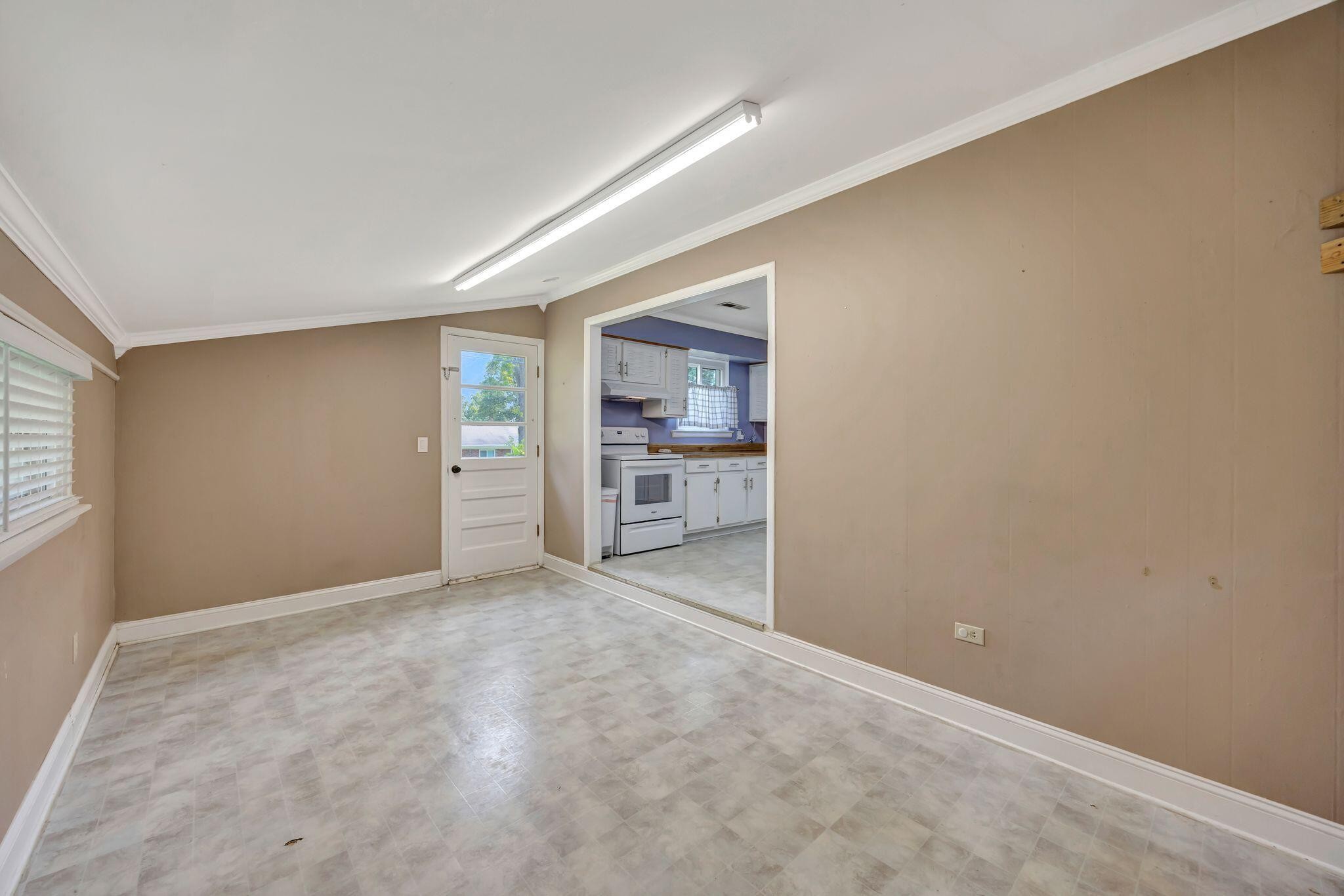 1331 Cloverdale Circle