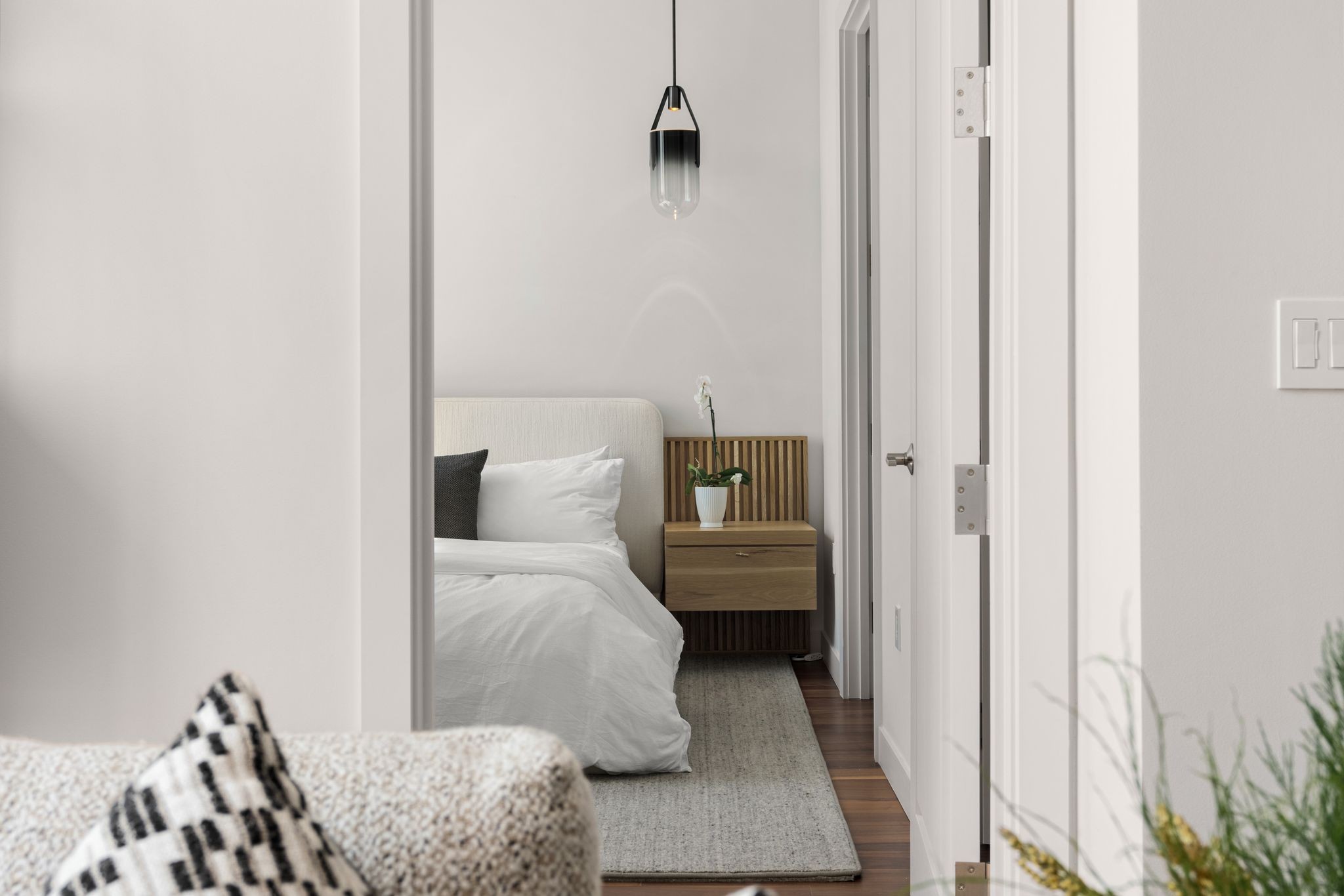 160 2nd Avenue S 2104