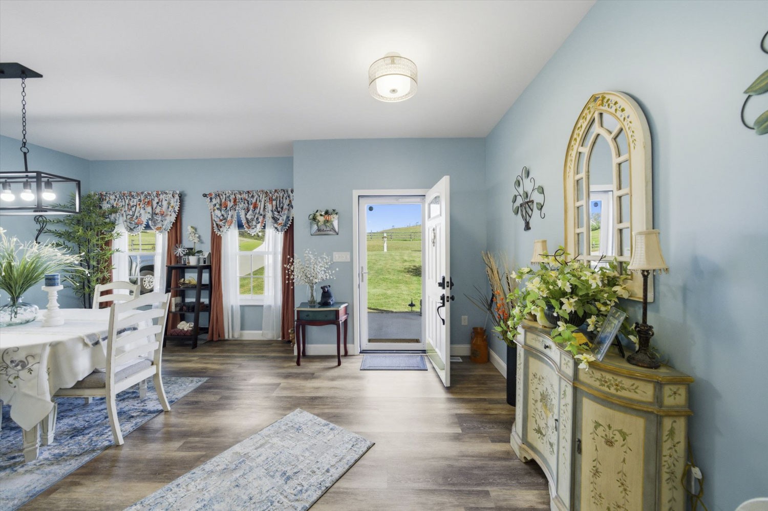 670 Jones Franklin Rd