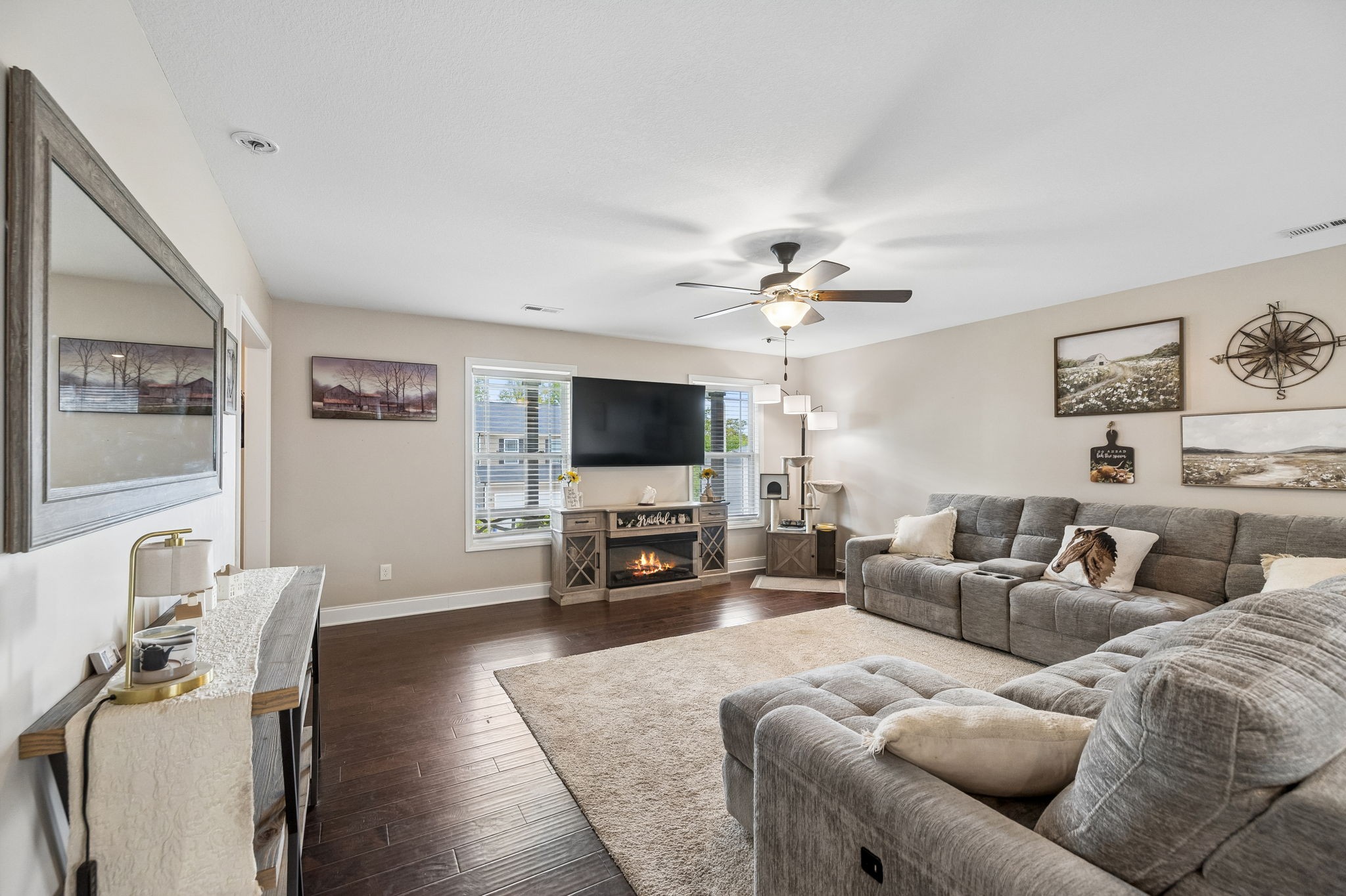 7923 Poplar Grove Ln