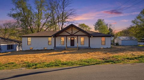 104 Division St Normandy TN 37360