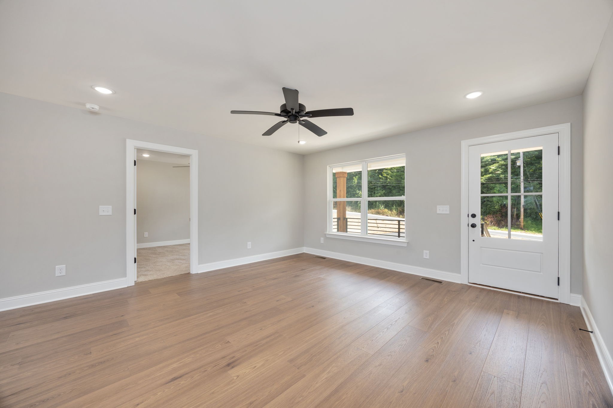 1097 Landing Ln