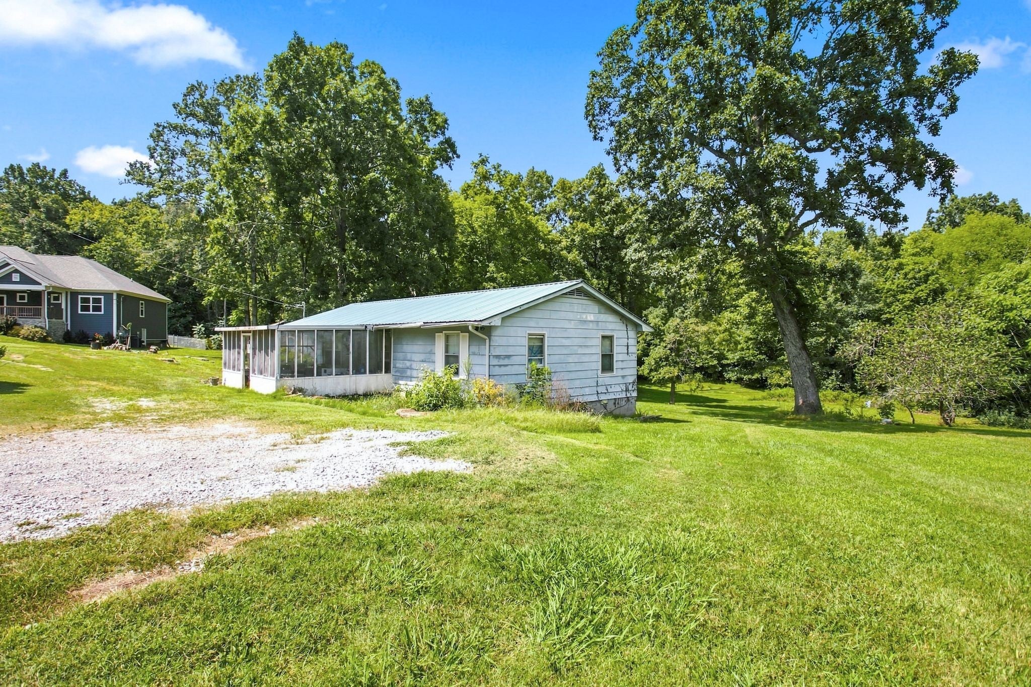 5462 Creek View Rd