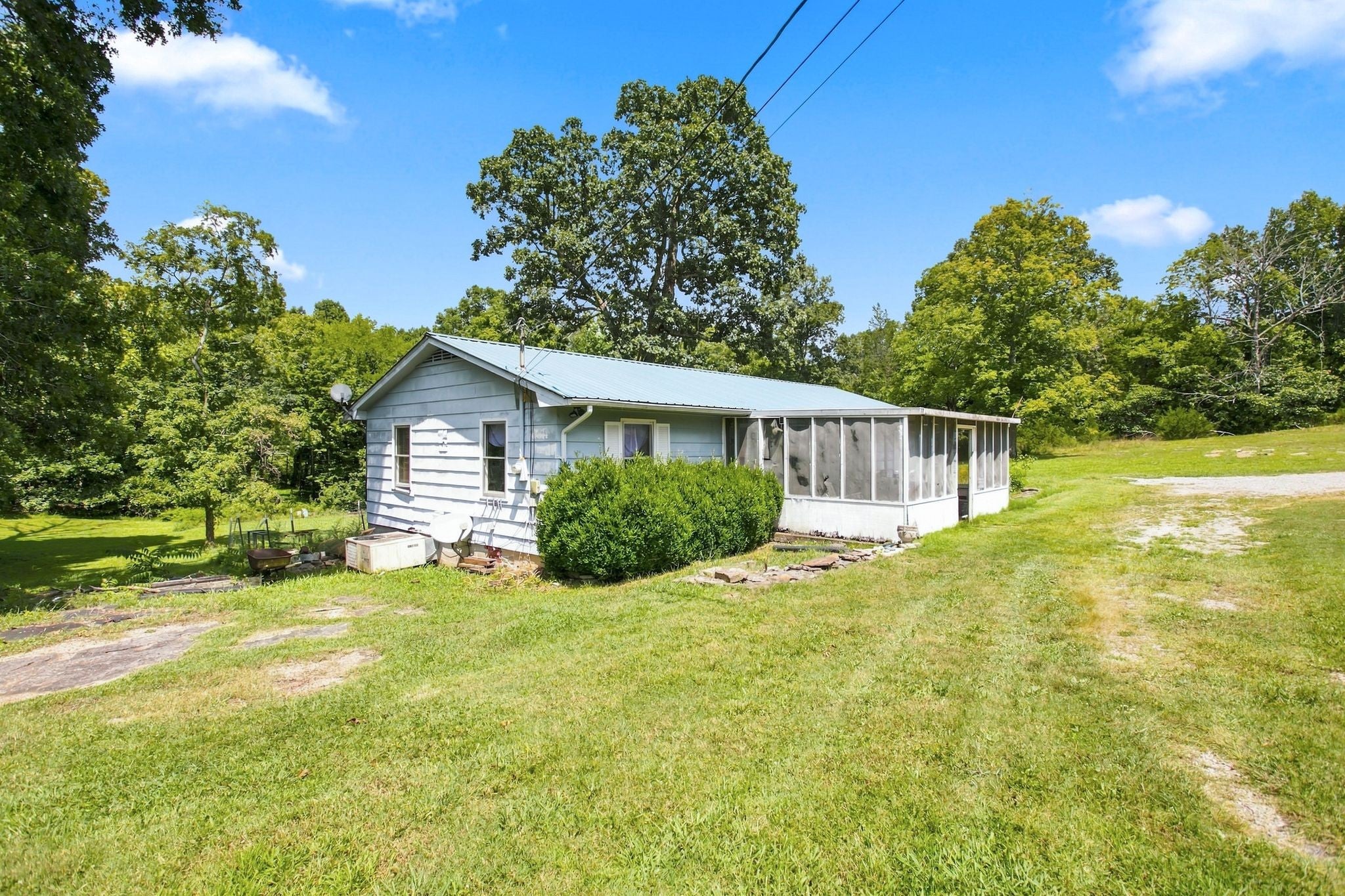5462 Creek View Rd