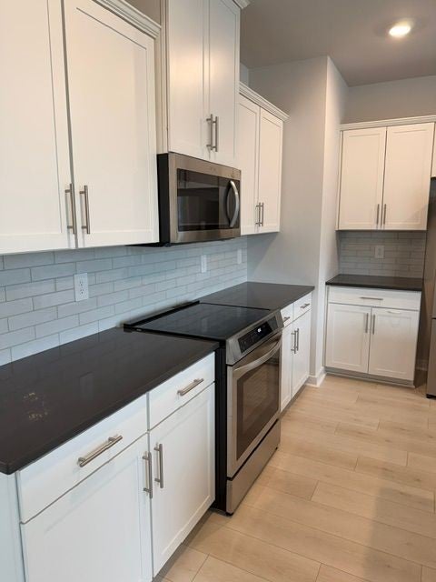 1037 Royal Gorge Pvt Ct