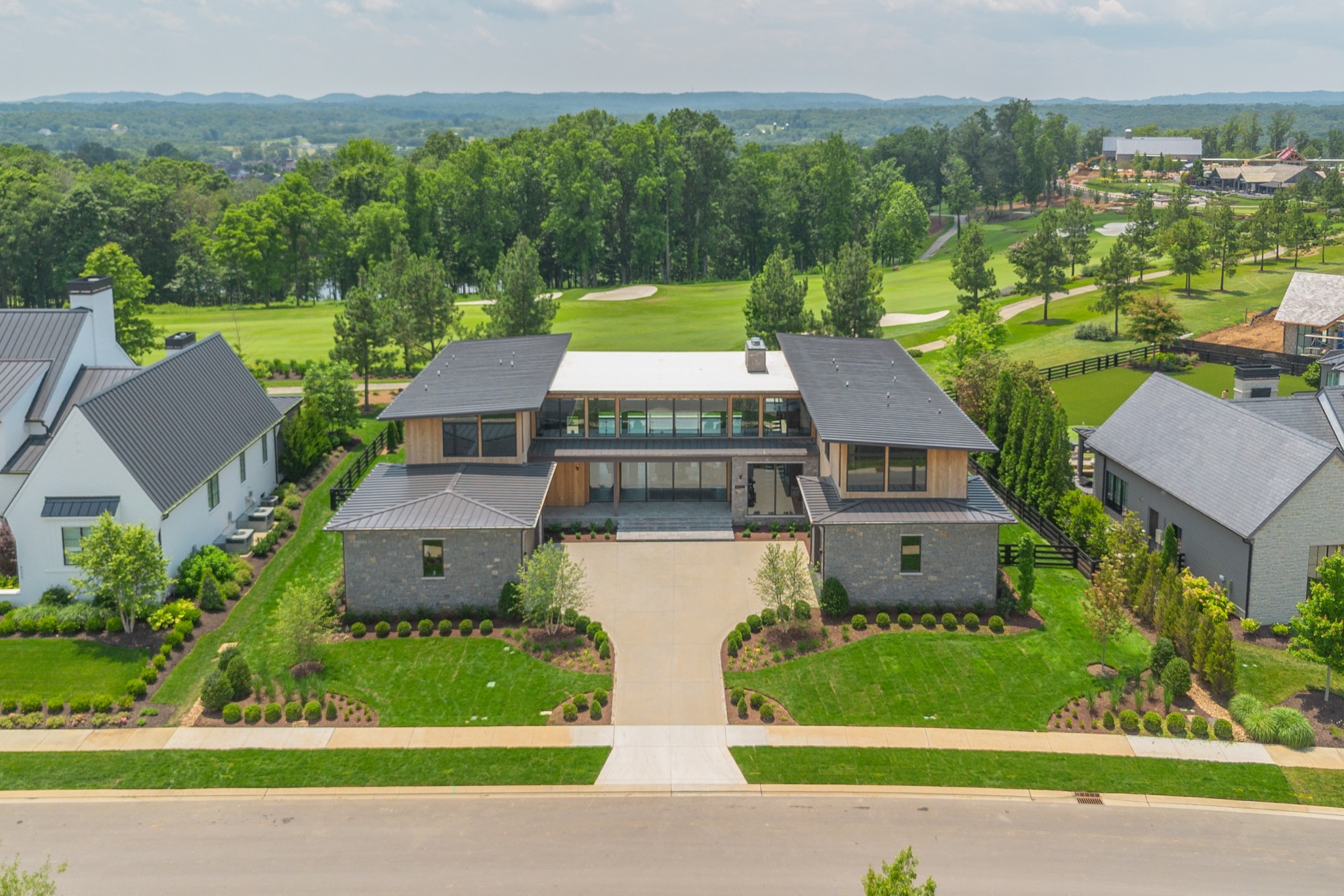 8005 Backwoods Dr