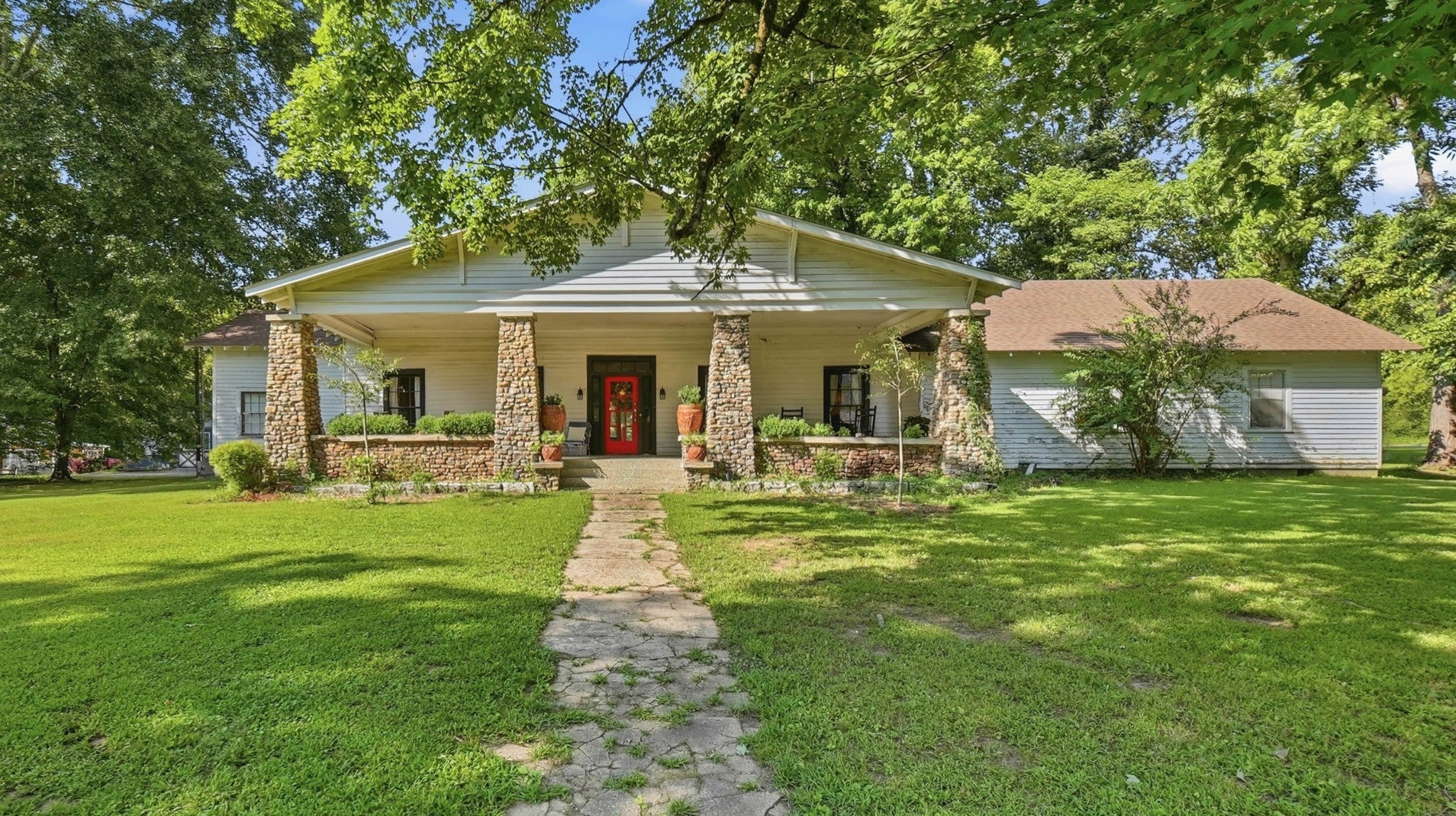 1190 Old Dixie Hwy