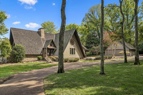 220 Waterview Dr Hendersonville TN 37075