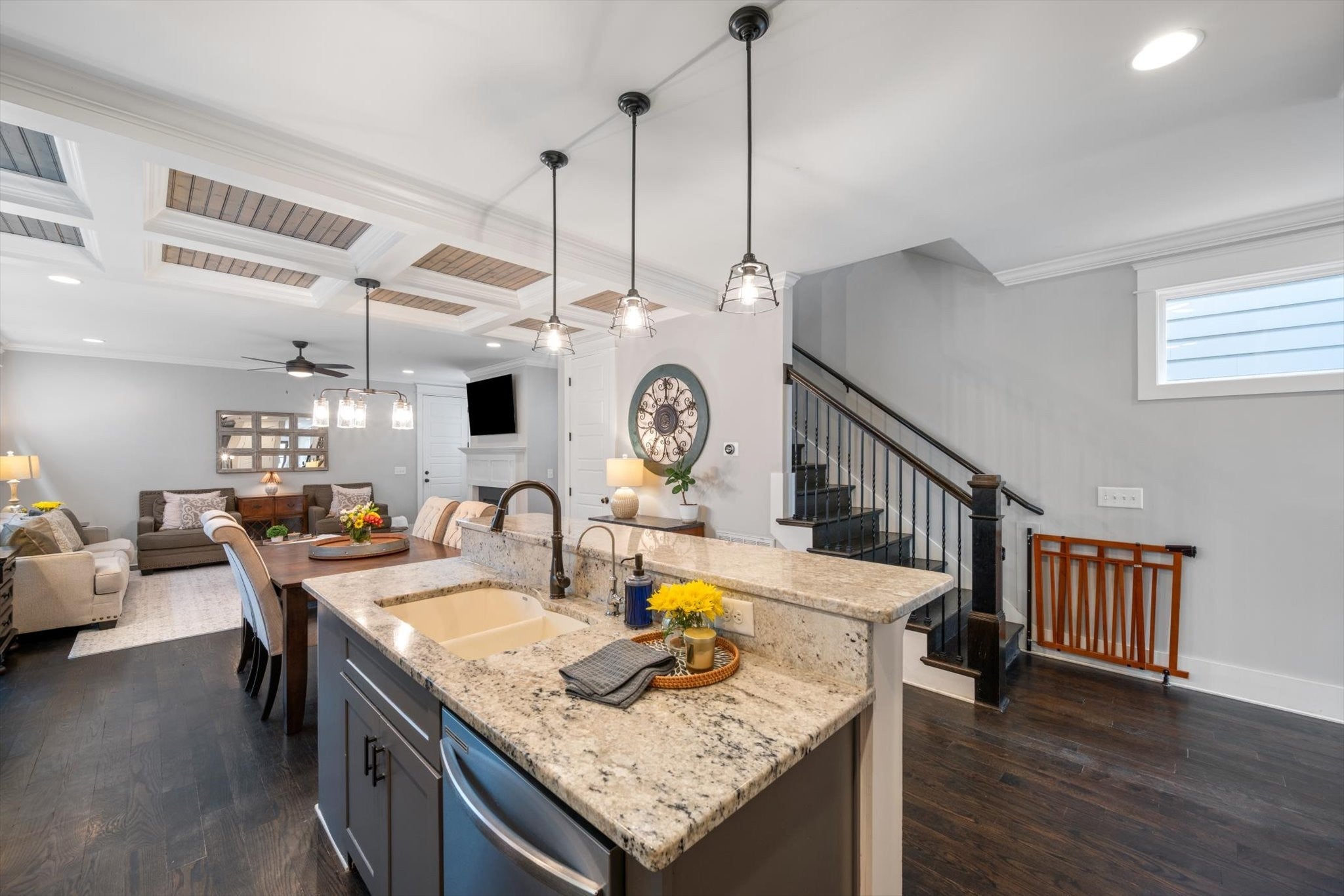 4-bed home for sale in Nashville, TN 37209, 5308 Indiana Ave 5308 Indiana Ave, Nashville TN 37209 4-bed home, photo 5 of 30