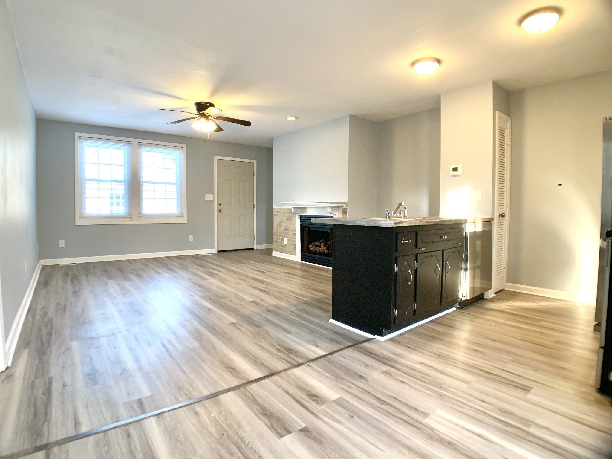 211 Lexington Dr