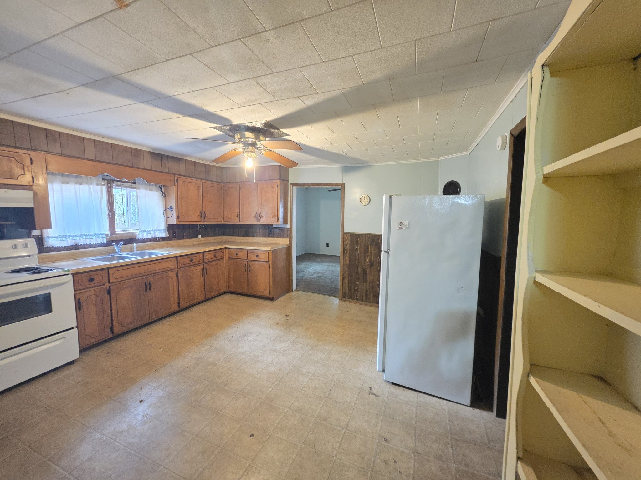 94 Holly St