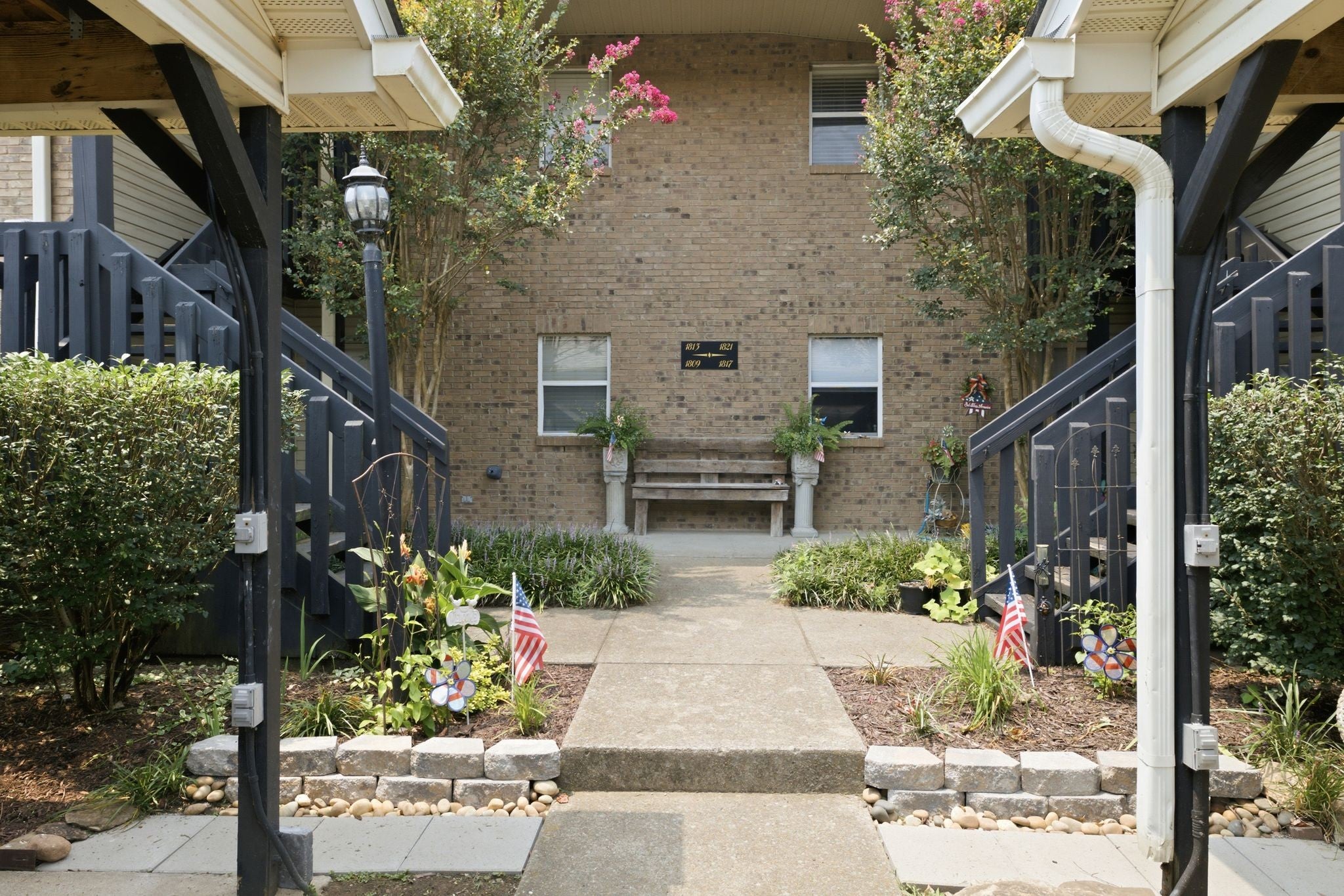 1809 Brockton Pl
