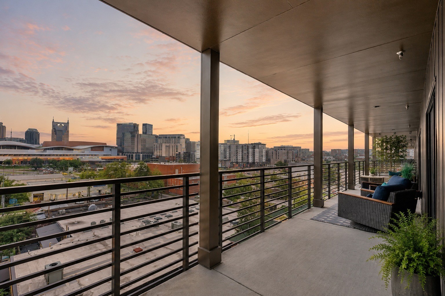 Photo 1 of 38 — 635 7th Ave S 505, Nashville, TN 37203