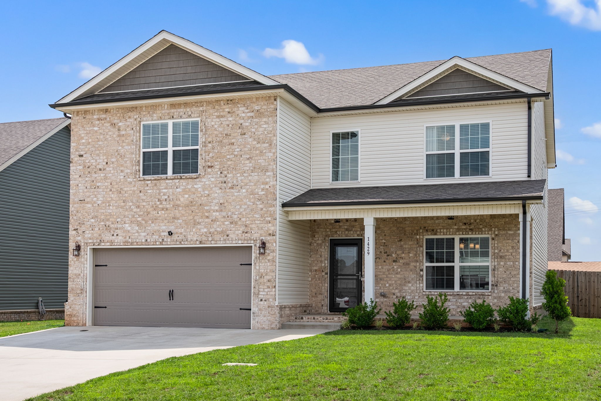 1429 Kingbird Dr