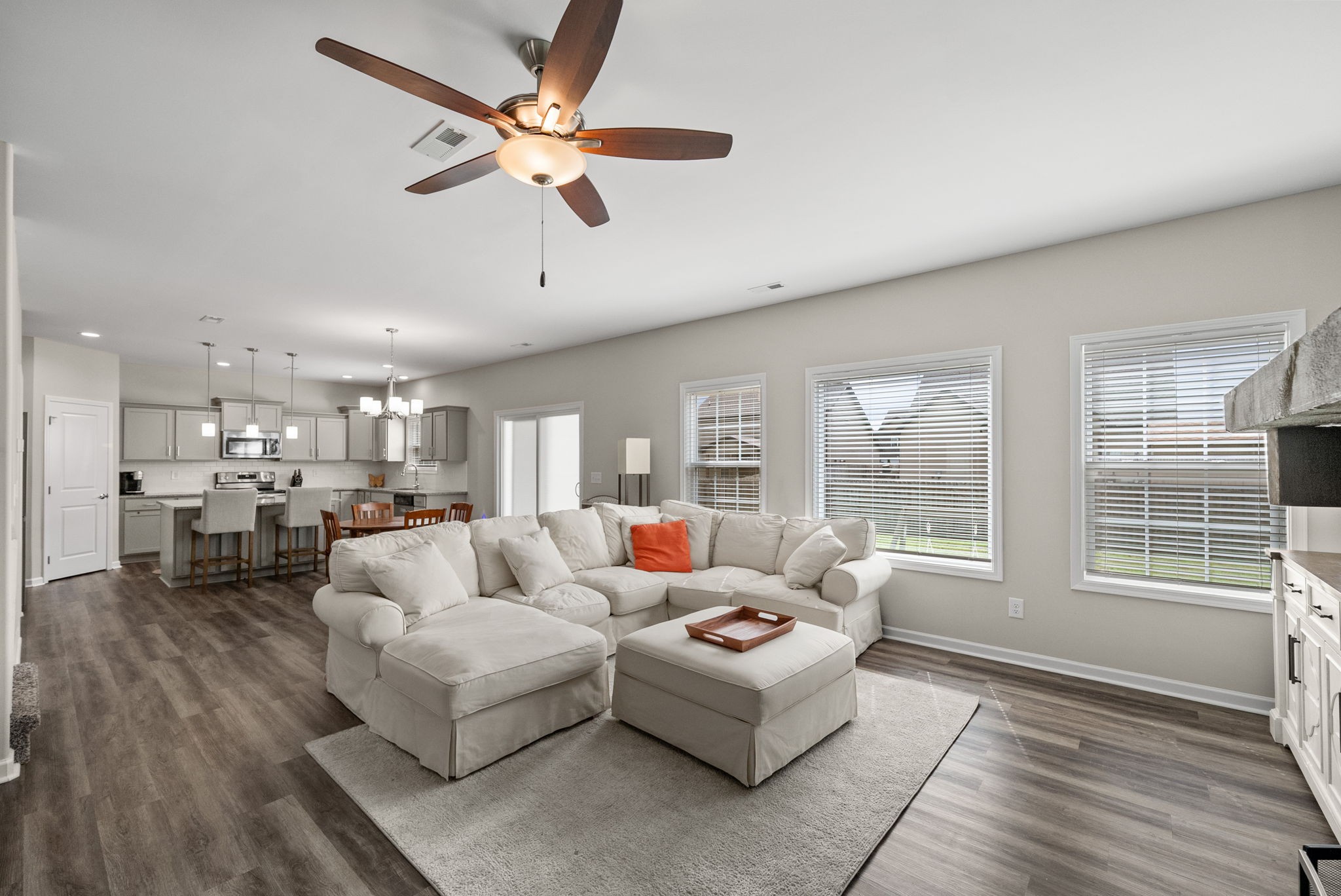 1429 Kingbird Dr