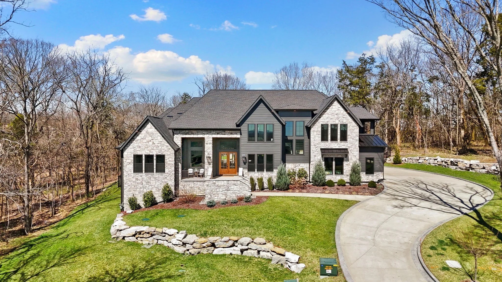 6128 Lookaway Cir
