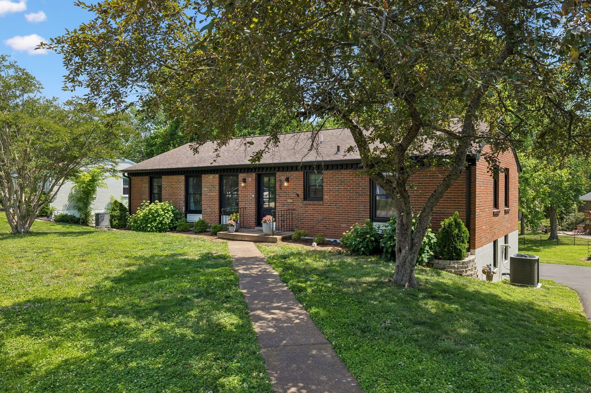3-bed listing at 535 Richmar Dr, Nashville