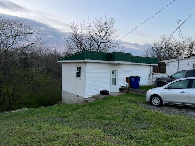 Photo 2 of 29 of 1819 S Cannon Blvd S house