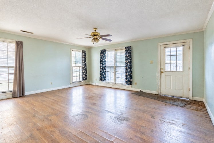 268 Hickory Trl