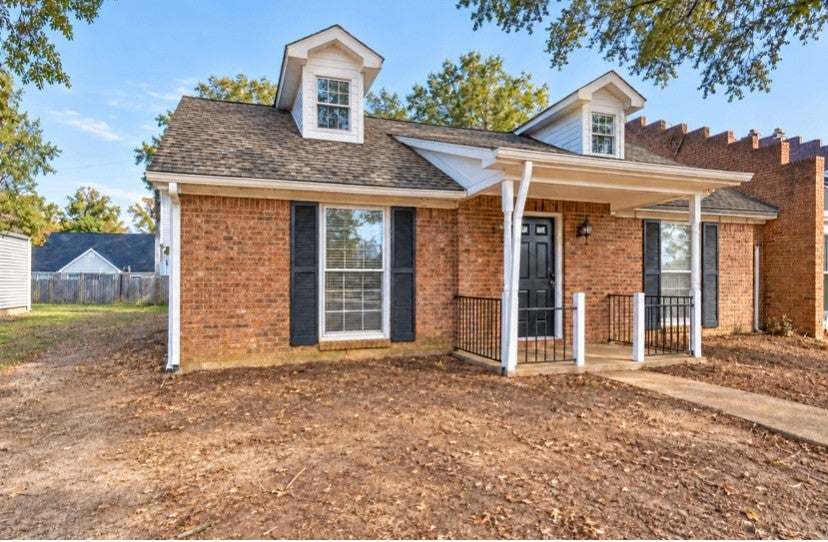 268 Hickory Trl