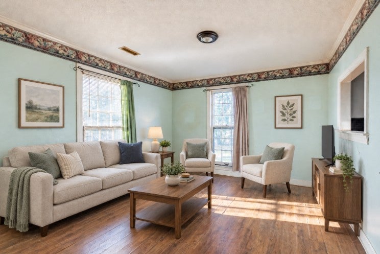 268 Hickory Trl