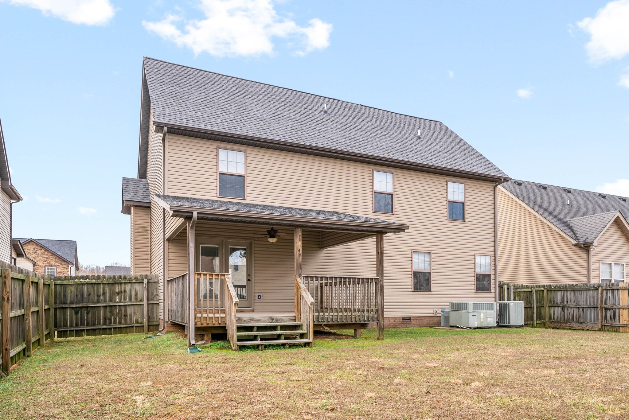 Clarksville, Tennessee 37042, United States, 3 Bedrooms Bedrooms, ,3 BathroomsBathrooms,Residential,Active,5193