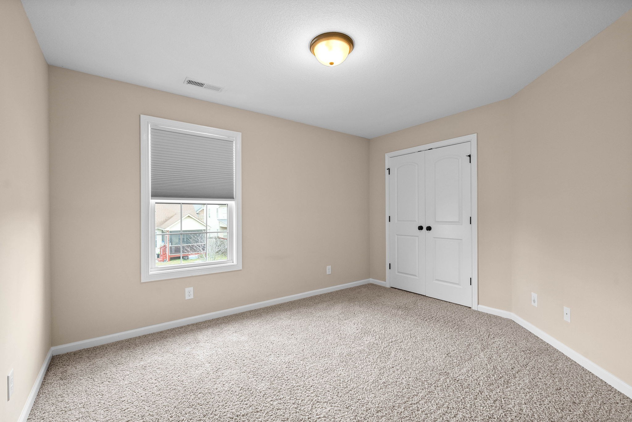 Clarksville, Tennessee 37042, United States, 3 Bedrooms Bedrooms, ,3 BathroomsBathrooms,Residential,Active,5193