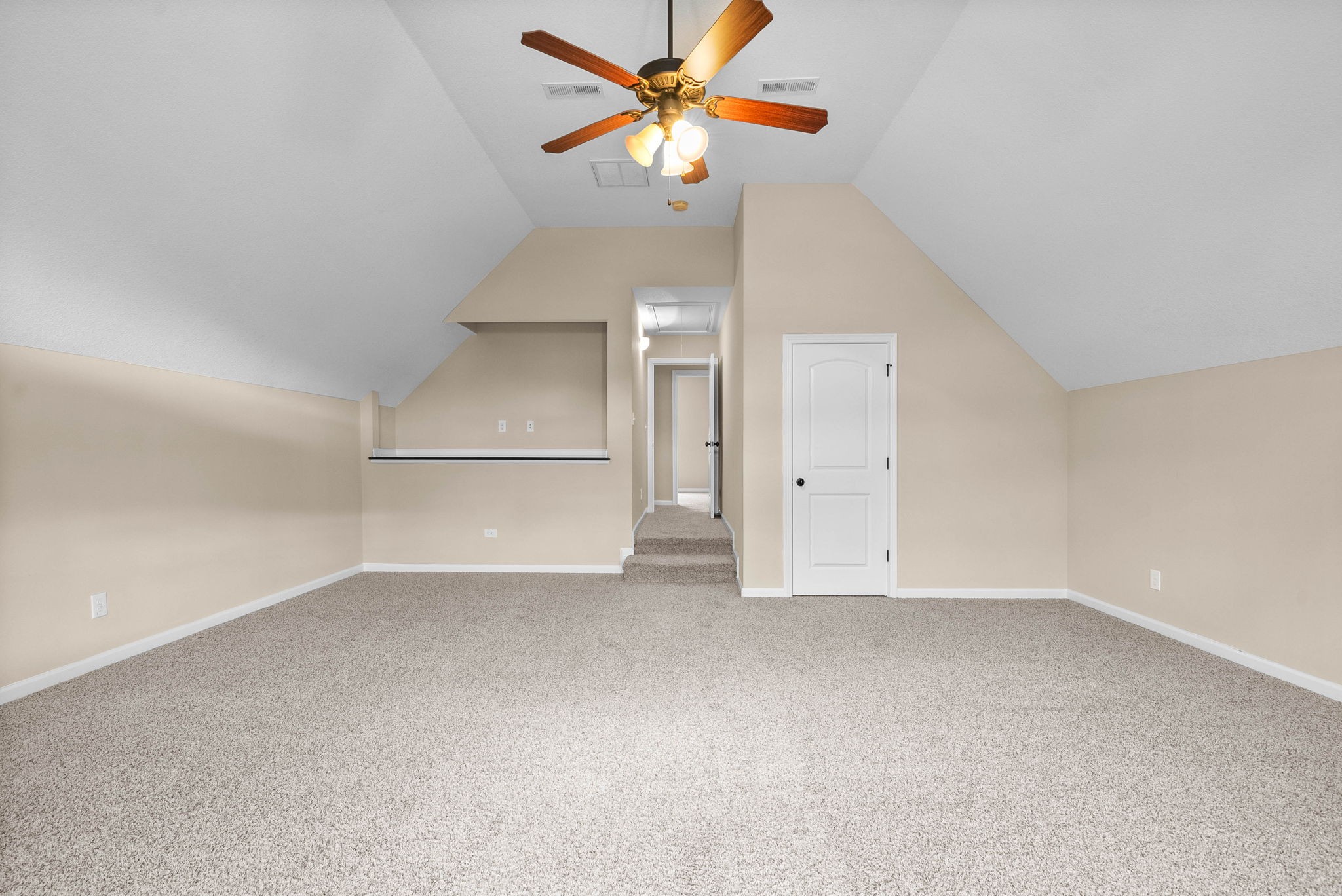 Clarksville, Tennessee 37042, United States, 3 Bedrooms Bedrooms, ,3 BathroomsBathrooms,Residential,Active,5193