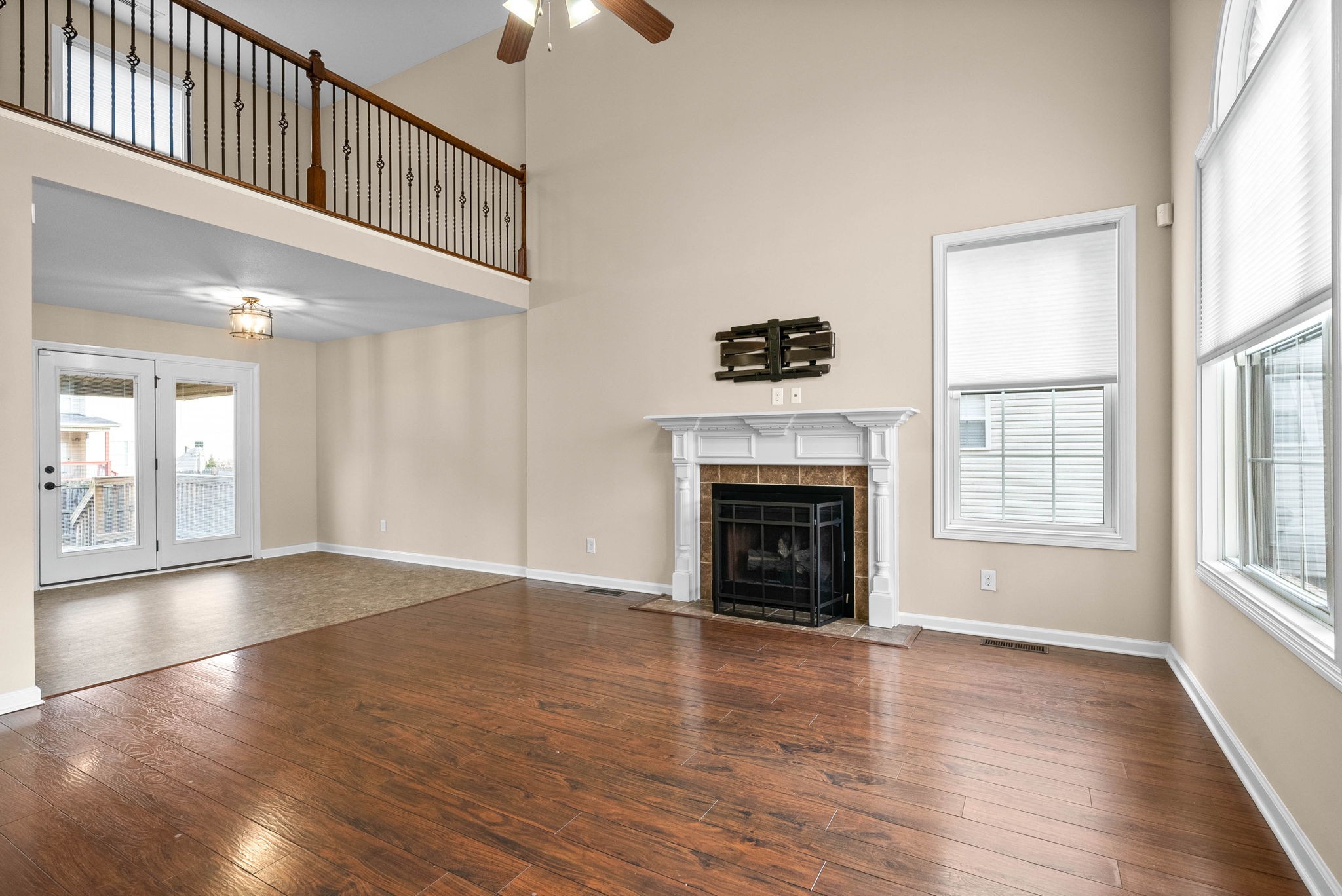 Clarksville, Tennessee 37042, United States, 3 Bedrooms Bedrooms, ,3 BathroomsBathrooms,Residential,Active,5193