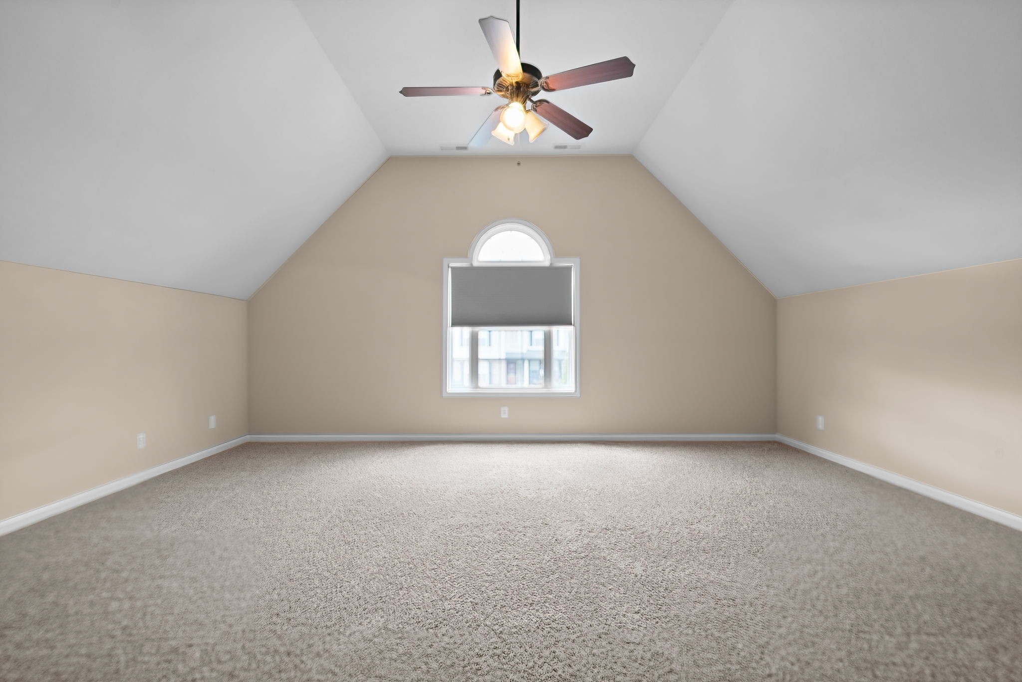 Clarksville, Tennessee 37042, United States, 3 Bedrooms Bedrooms, ,3 BathroomsBathrooms,Residential,Active,5193