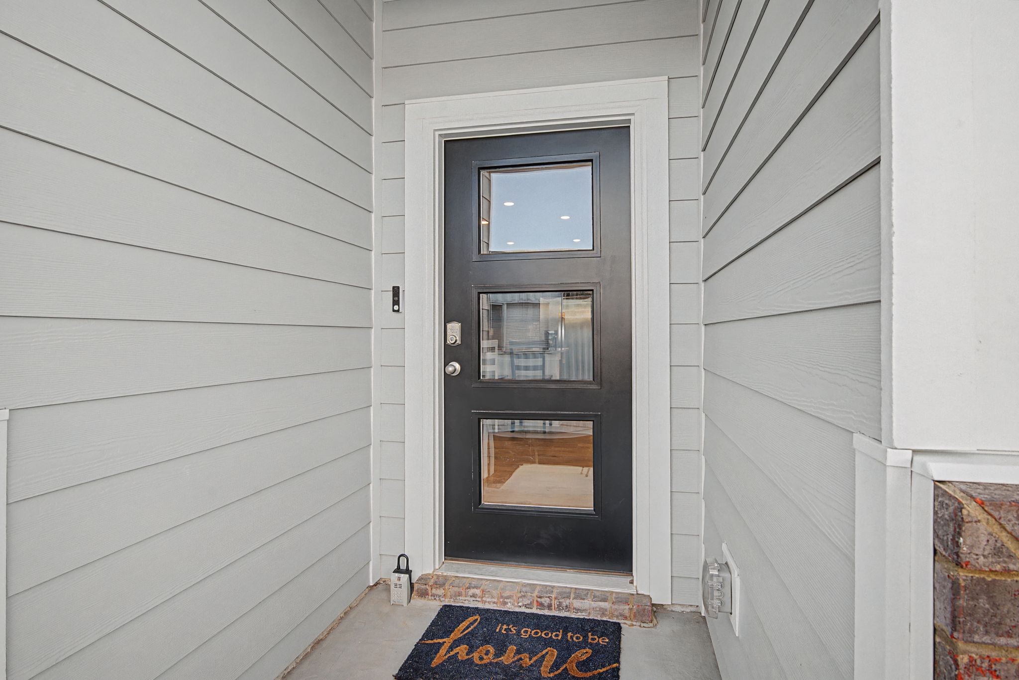 2064 Holmesburg Private Circle