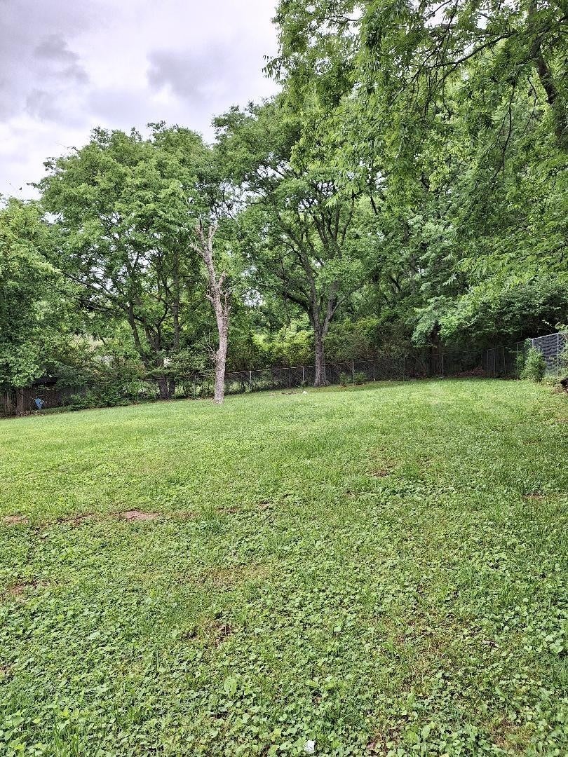 909 Oak Vale, Hermitage TN 37076 3-bed home, photo 2 of 17