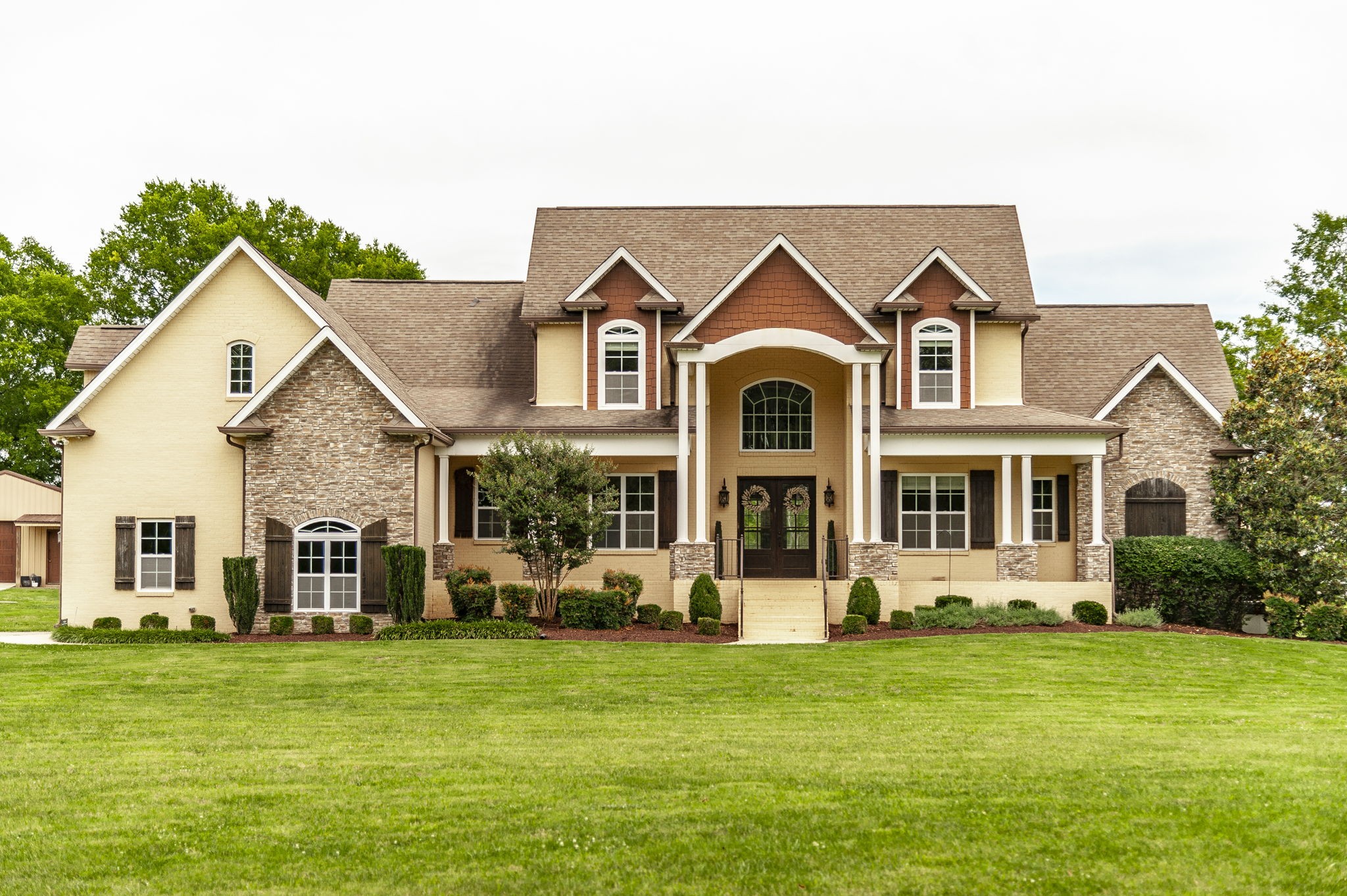 835 Douglas Bend Rd