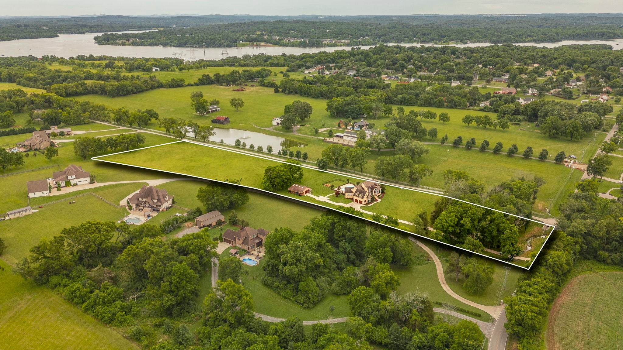 835 Douglas Bend Rd