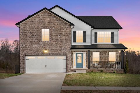 717 Banister Dr Clarksville TN 37042