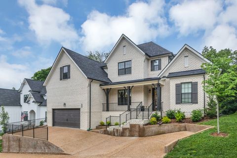 8040 Still Spring Ridge Dr Nashville TN 37221
