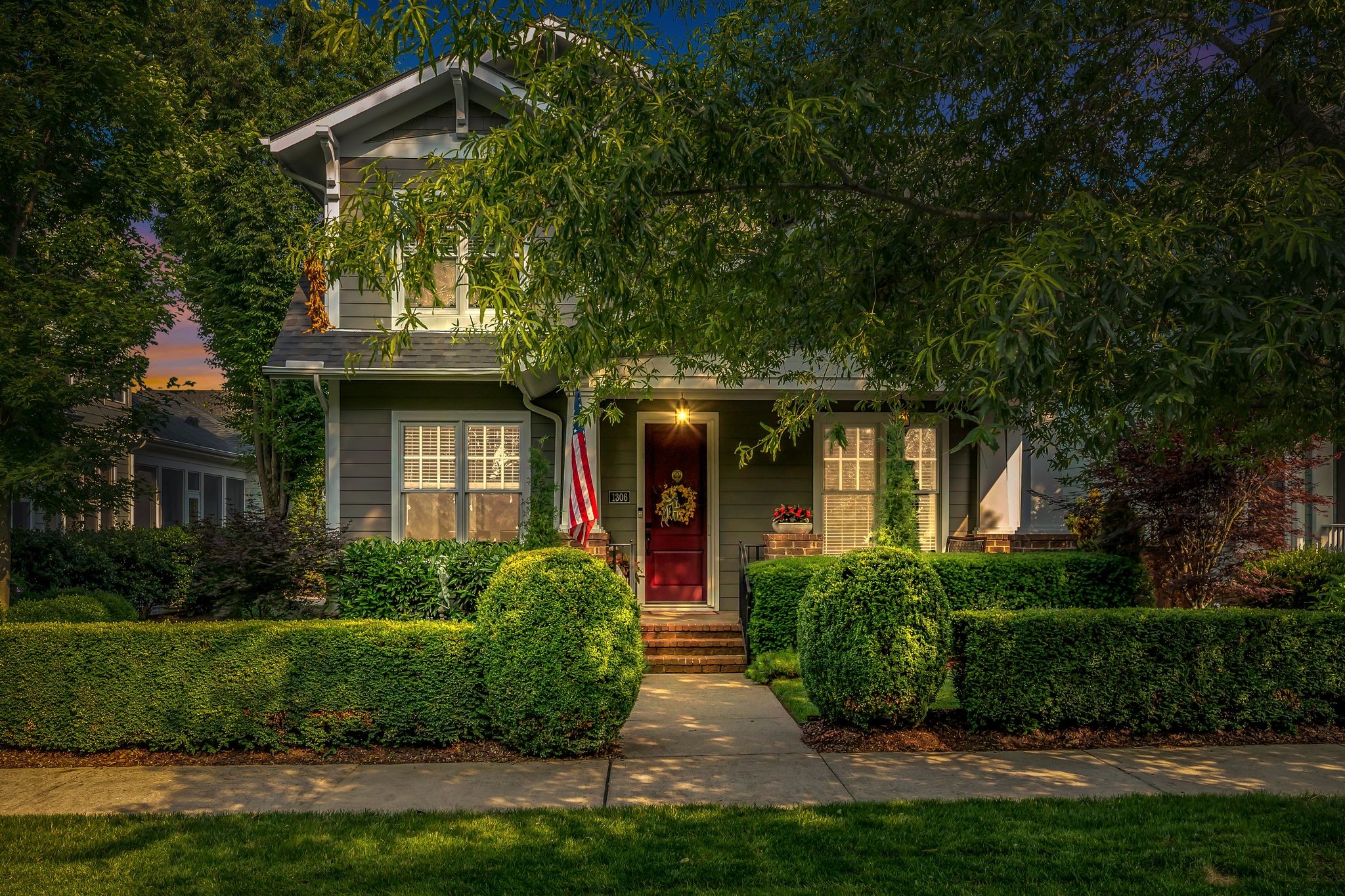 1306 Jewell Ave