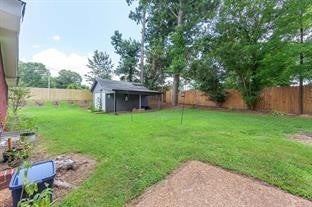 16 Oak Grove Rd
